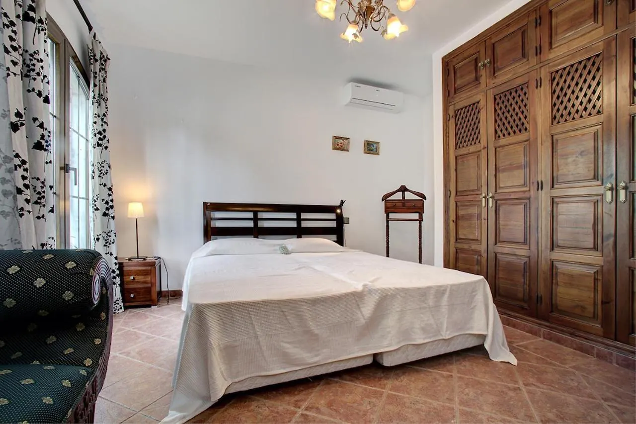 Villa Rustica, El Rosario Marbella